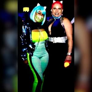 Meet your Posher, Jenny